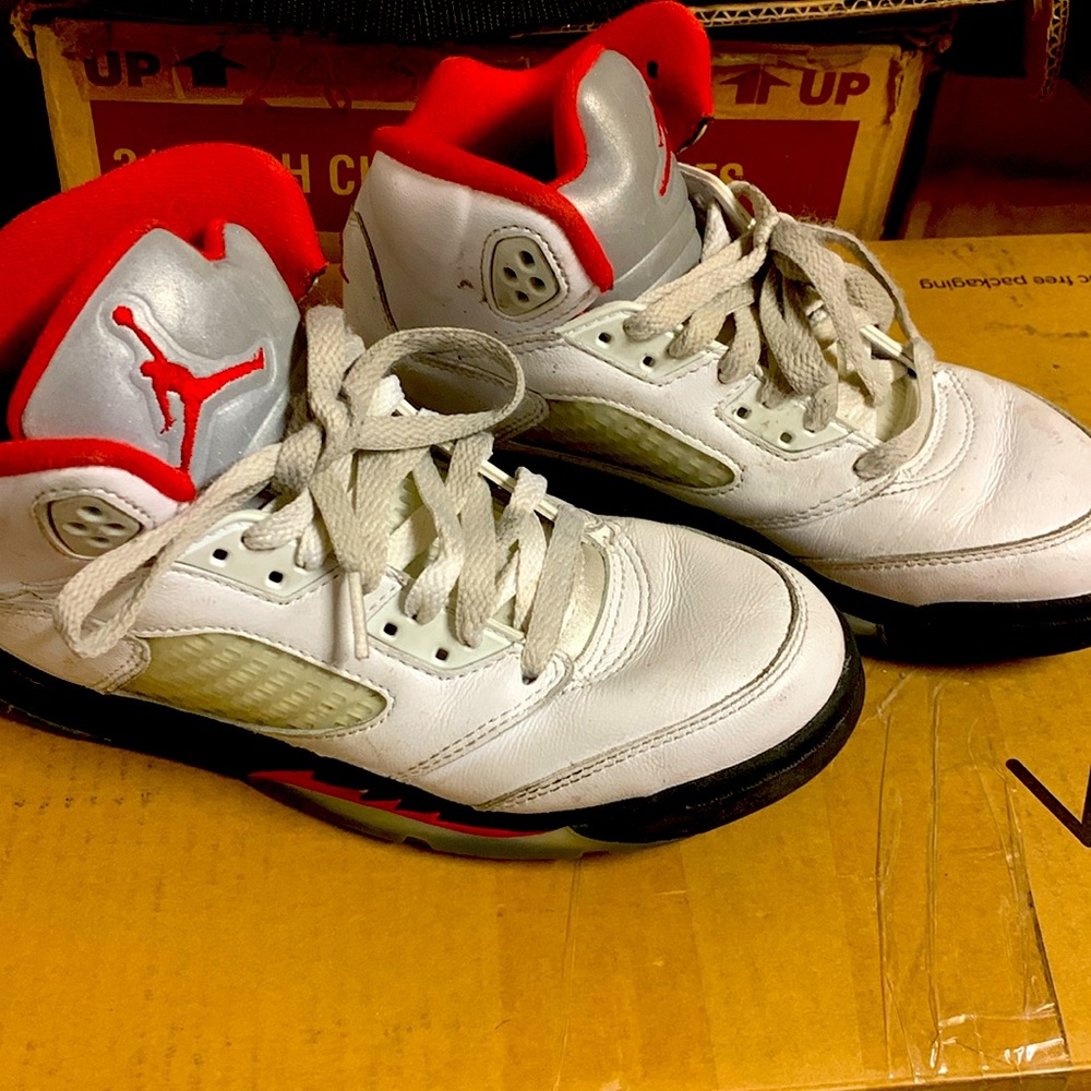 Air Jordan kids 4.5Y